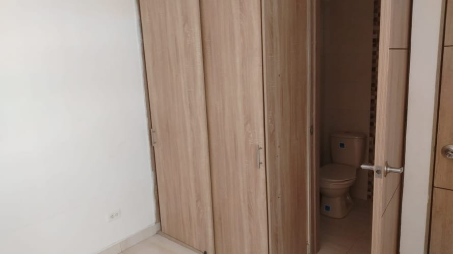 Apartamento de 3 alcobas en venta en Uaecd 007, Soacha, 42 m² · foto 7 de 12