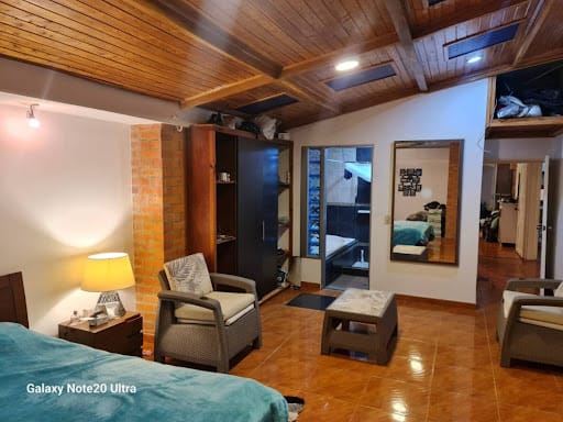 Casa de 3 alcobas en venta en Canavita, Chía, 220 m² · foto 3 de 23