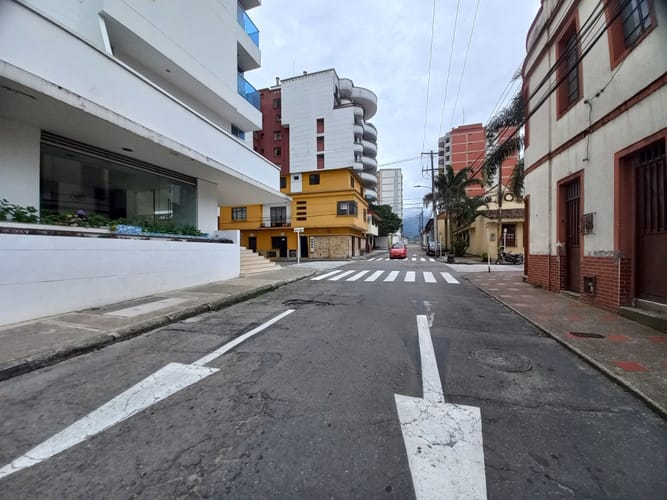 Apartamento de 3 alcobas en venta en La Pola, Ibagué, 128 m² · foto 3 de 24