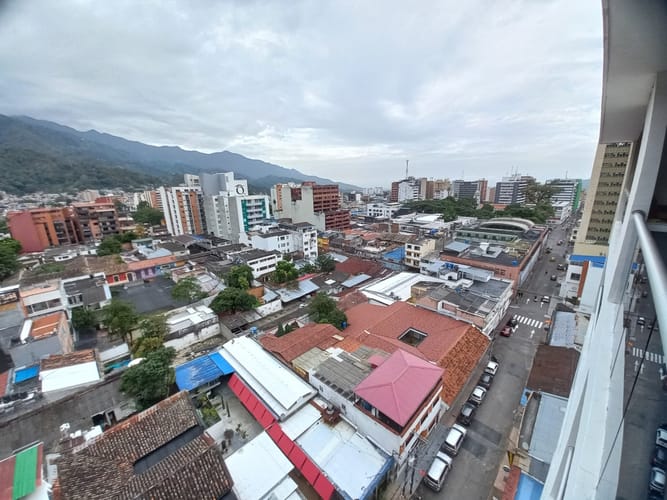 Apartamento de 3 alcobas en venta en La Pola, Ibagué, 128 m² · foto 8 de 24