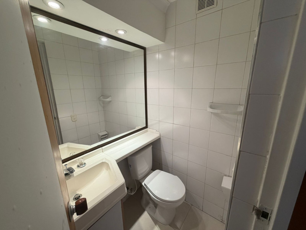 Apartamento en venta en Los Rosales, Bogotá · foto 4 de 15