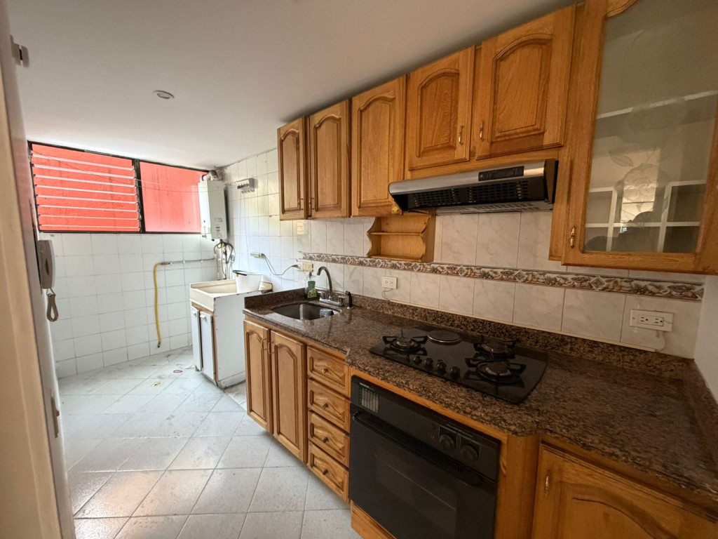 Apartamento en venta en Los Rosales, Bogotá · foto 6 de 15