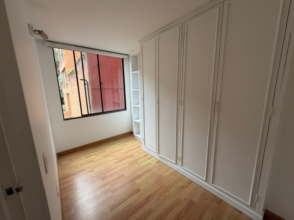 Apartamento en venta en Los Rosales, Bogotá · foto 11 de 15