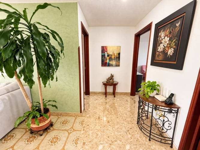 Apartamento de 3 alcobas en venta en Centro, Bucaramanga, 148 m² · foto 2 de 16