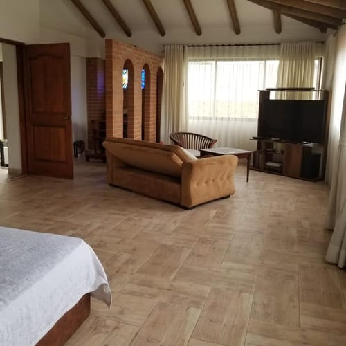 Casa de 7 alcobas en venta en Picaleña Y Mirolindo, Ibagué, 510 m² · foto 5 de 20