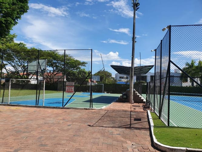 Casa de 7 alcobas en venta en Picaleña Y Mirolindo, Ibagué, 510 m² · foto 15 de 20