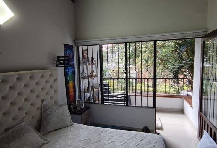 Casa de 11 alcobas en venta en La Castellana, Medellín, 630 m² · foto 9 de 15