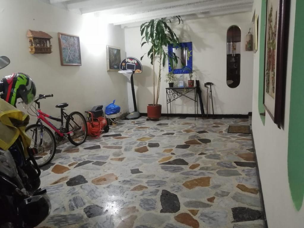 Casa en venta en Las Villas, Bogotá · foto 9 de 24