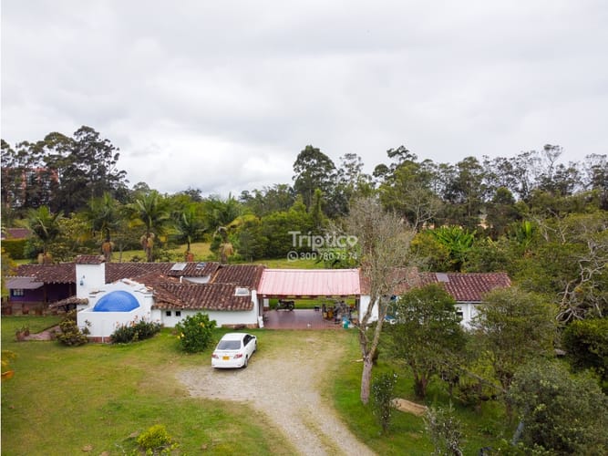 Finca en venta en Llano Grande, Rionegro, 400 m² · foto 3 de 24