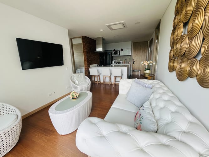 Apartamento de 2 alcobas en venta en El Poblado, Medellín, 70 m² · foto 5 de 12