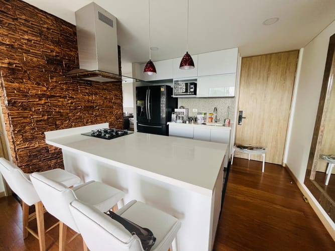 Apartamento de 2 alcobas en venta en El Poblado, Medellín, 70 m² · foto 4 de 12