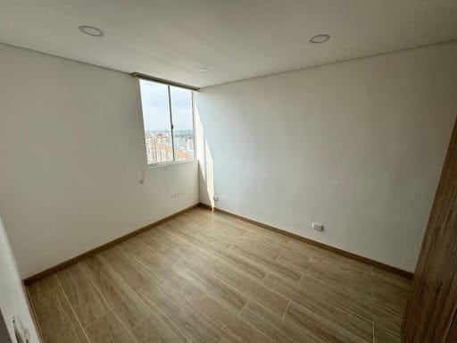 Apartaestudio en venta en La Felicidad, Bogotá, 32 m² · foto 9 de 19