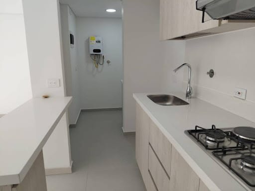 Apartamento de 2 alcobas en arriendo en Loma Del Indio, Medellín, 65 m² · foto 4 de 24