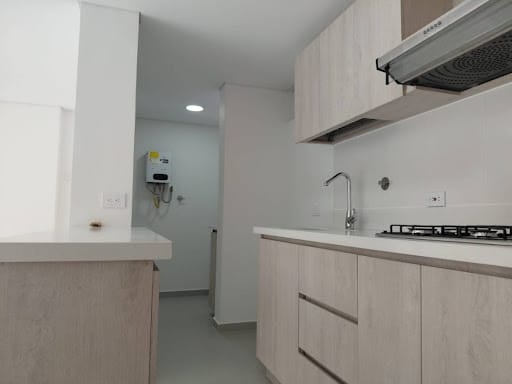 Apartamento de 2 alcobas en arriendo en Loma Del Indio, Medellín, 65 m² · foto 5 de 24