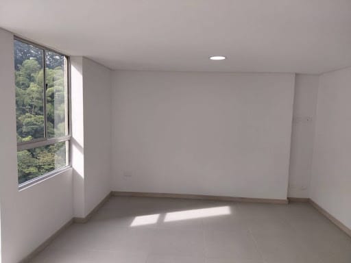 Apartamento de 2 alcobas en arriendo en Loma Del Indio, Medellín, 65 m² · foto 10 de 24