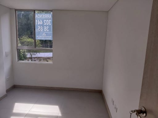 Apartamento de 2 alcobas en arriendo en Loma Del Indio, Medellín, 65 m² · foto 13 de 24