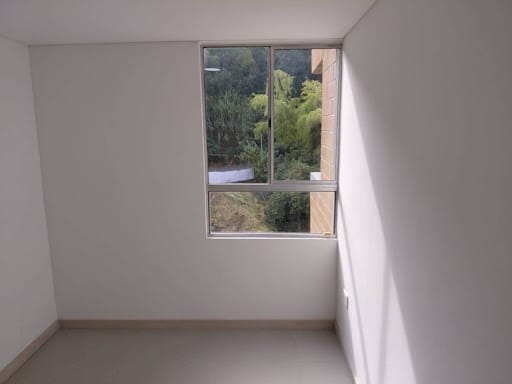 Apartamento de 2 alcobas en arriendo en Loma Del Indio, Medellín, 65 m² · foto 14 de 24