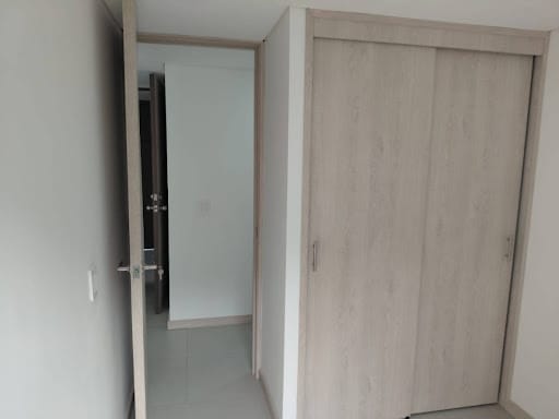 Apartamento de 2 alcobas en arriendo en Loma Del Indio, Medellín, 65 m² · foto 18 de 24