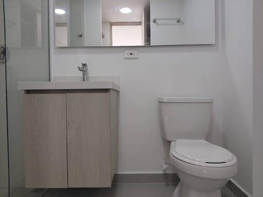 Apartamento de 2 alcobas en arriendo en Loma Del Indio, Medellín, 65 m² · foto 20 de 24