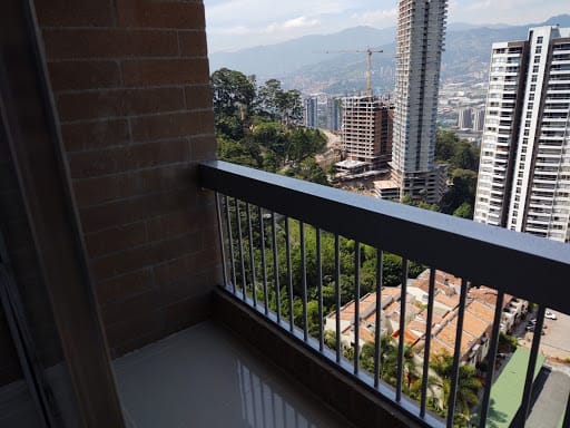 Apartamento de 3 alcobas en arriendo en Loma Del Indio, Medellín, 55 m² · foto 12 de 20