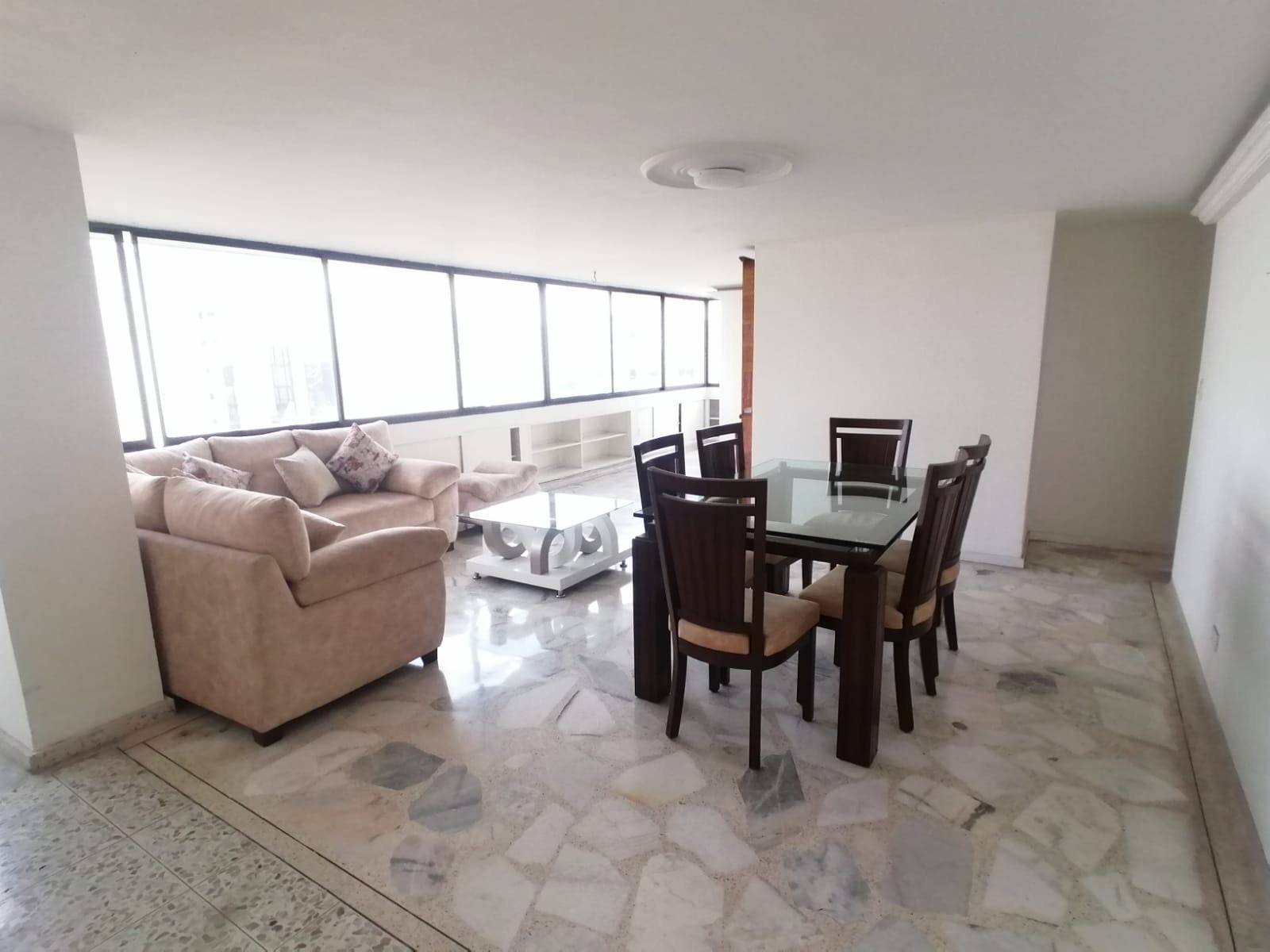 Apartamento en venta en Versalles, Cali · foto 12 de 24