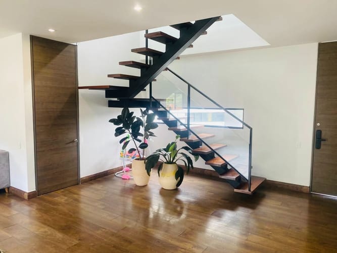 Apartamento de 2 alcobas en venta en El Poblado, Medellín, 191 m² · foto 7 de 10