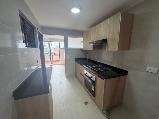 Apartamento de 2 alcobas en venta en Cabecera Del Llano, Bucaramanga, 109 m² · foto 2 de 24