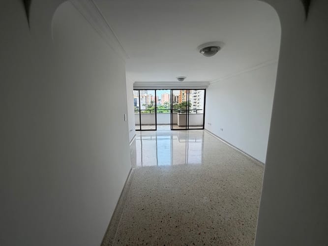 Apartamento de 2 alcobas en venta en Cabecera Del Llano, Bucaramanga, 109 m² · foto 4 de 24