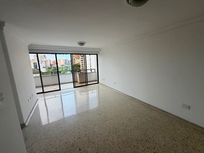 Apartamento de 2 alcobas en venta en Cabecera Del Llano, Bucaramanga, 109 m² · foto 5 de 24