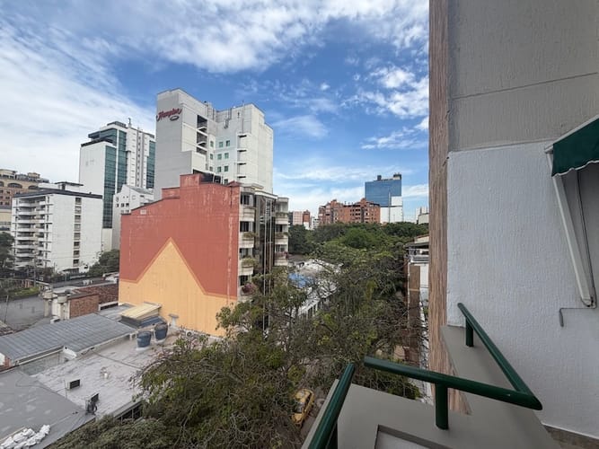Apartamento de 2 alcobas en venta en Cabecera Del Llano, Bucaramanga, 109 m² · foto 8 de 24