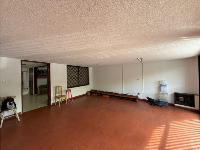 Casa de 4 alcobas en venta en Nueva Tequendama, Cali, 294 m² · foto 2 de 24