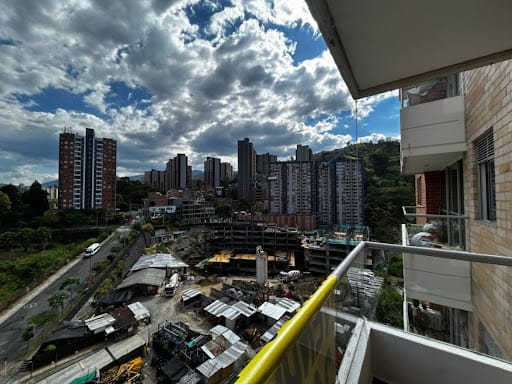 Apartamento en venta en Viviendas Del Sur, Medellín · foto 5 de 17
