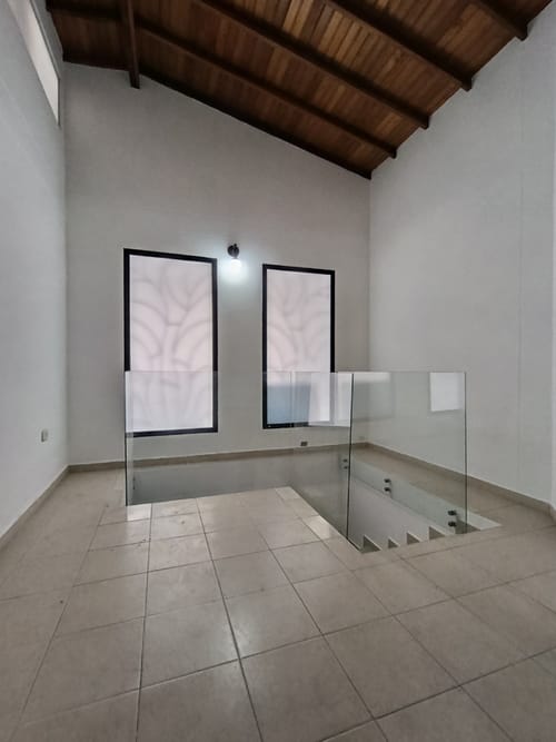 Casa de 4 alcobas en arriendo en Ub. Portal De Los Alcaceres, Villa del Rosario, 182 m² · foto 6 de 21