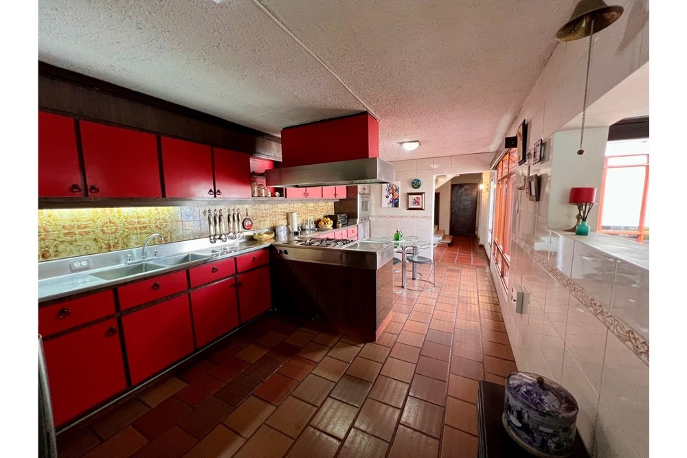 Casa en venta en La Castellana, Bogotá · foto 4 de 15