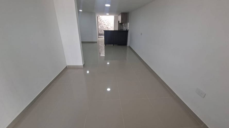 Casa de 3 alcobas en arriendo en Bosques De Aranjuez, Piedecuesta, 120 m² · foto 2 de 13