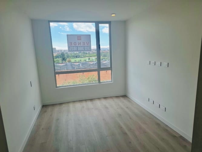 Apartamento de 1 alcoba en venta en Ferrocaja Fontibon, Bogotá, 42 m² · foto 6 de 24