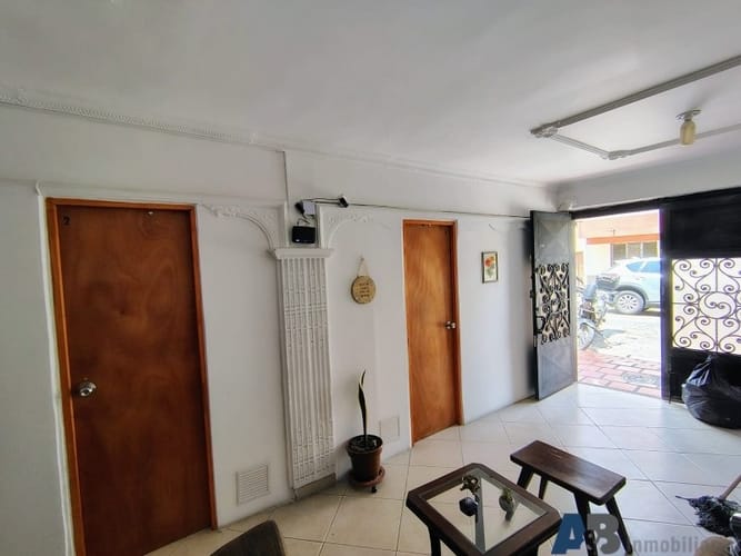 Casa de 4 alcobas en venta en Primavera, Envigado, 135 m² · foto 3 de 18