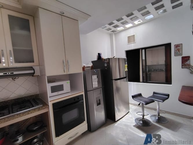 Casa de 4 alcobas en venta en Primavera, Envigado, 135 m² · foto 8 de 18