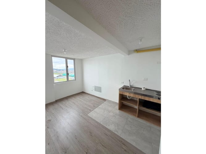 Apartaestudio en venta en Fontibon, Bogotá, 28 m² · foto 2 de 20