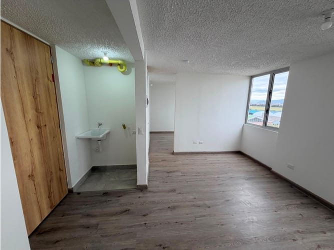 Apartaestudio en venta en Fontibon, Bogotá, 28 m² · foto 3 de 20