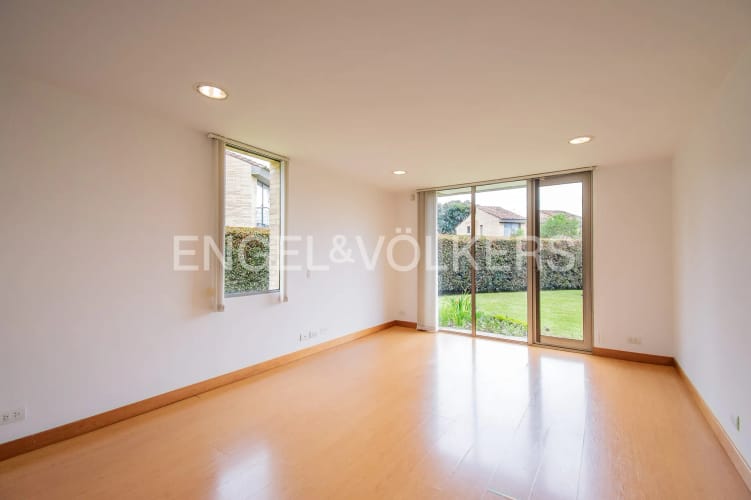 Casa en venta en Guaymaral, Bogotá · foto 10 de 18