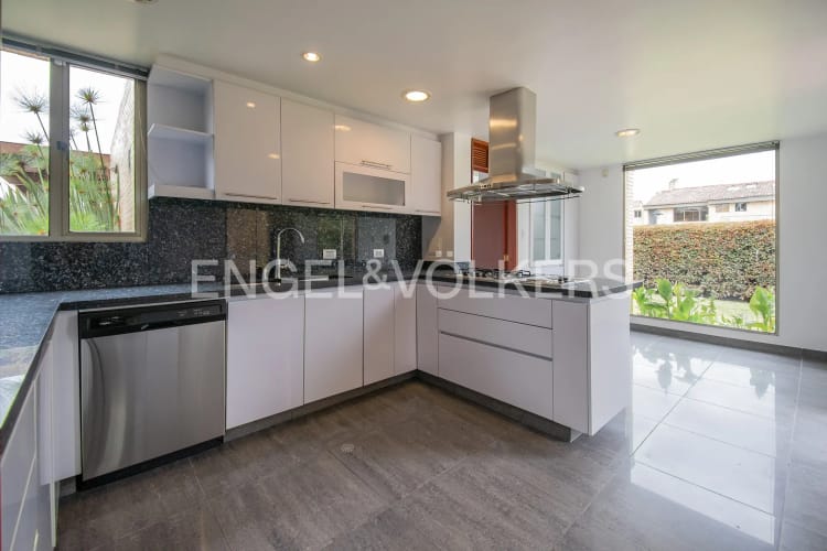Casa en venta en Guaymaral, Bogotá · foto 8 de 18