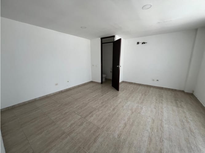 Edificio en venta en Tequendama, Cali, 600 m² · foto 20 de 24