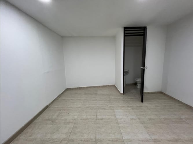Edificio en venta en Tequendama, Cali, 600 m² · foto 21 de 24