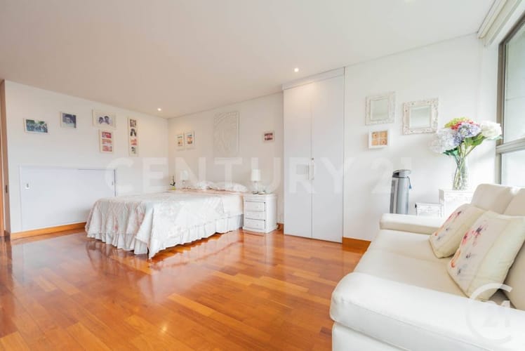 Apartamento de 3 alcobas en venta en Los Naranjos, Medellín, 210 m² · foto 12 de 20
