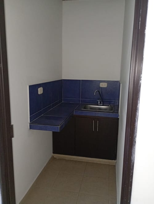 Bodega en arriendo en San Nicolas, Cali, 380 m² · foto 9 de 9