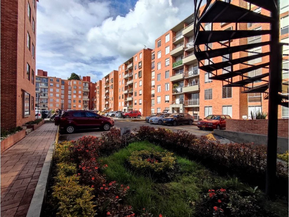 Apartamento en venta en Suba La Campiña, Bogotá · foto 2 de 24