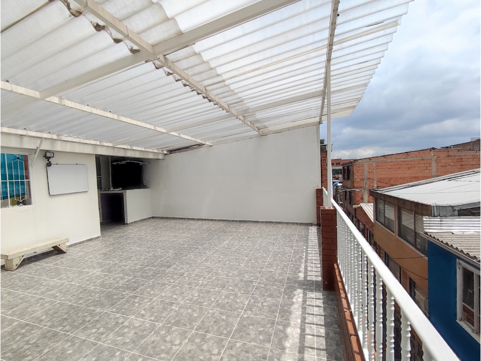 Casa en venta en Villa Gladys, Bogotá · foto 3 de 24