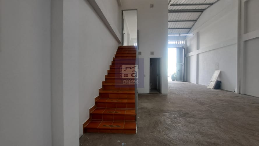 Bodega en arriendo en Gaitan, Bucaramanga, 210 m² · foto 3 de 11