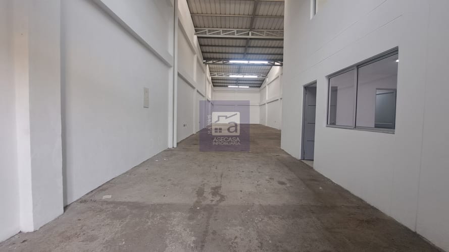 Bodega en arriendo en Gaitan, Bucaramanga, 210 m² · foto 11 de 11